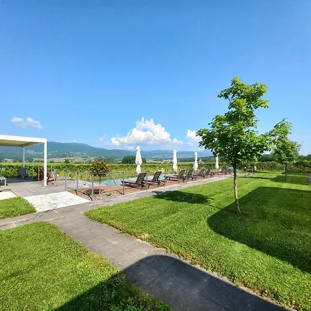 캠프장 Glamping Maleric With Natural Pool