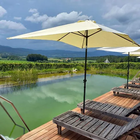 Campeggio Glamping Maleric With Natural Pool Dragatuš