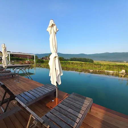 Glamping Maleric With Natural Pool Dragatuš