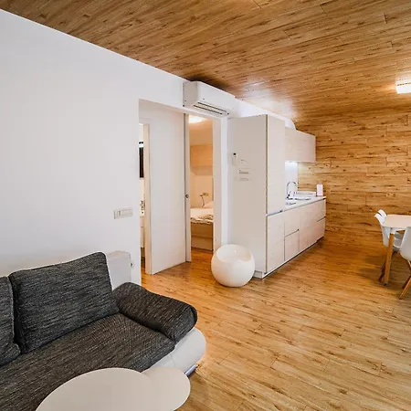 Glamping Maleric With Natural Pool Dragatuš