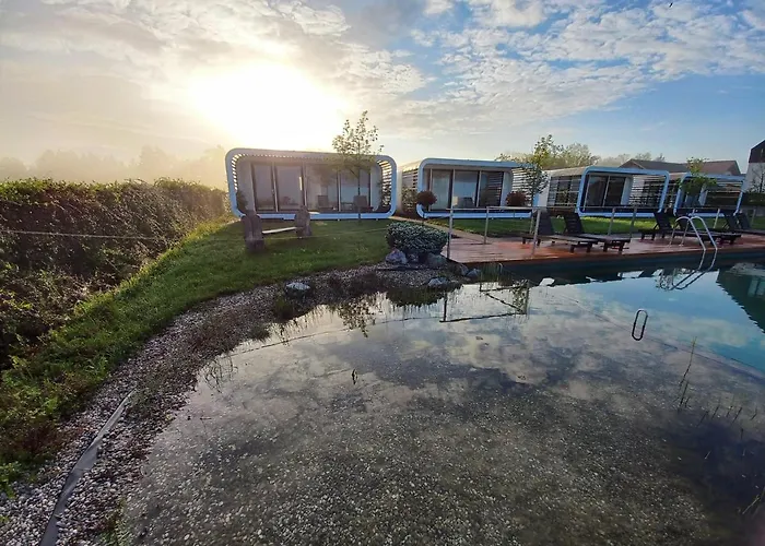 Glamping Maleric With Natural Pool 캠프장 *