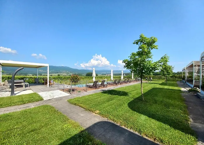 Campingplatz Glamping Maleric With Natural Pool