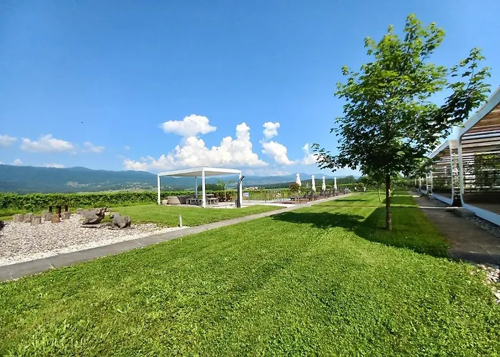 Campingplatz Glamping Maleric With Natural Pool *