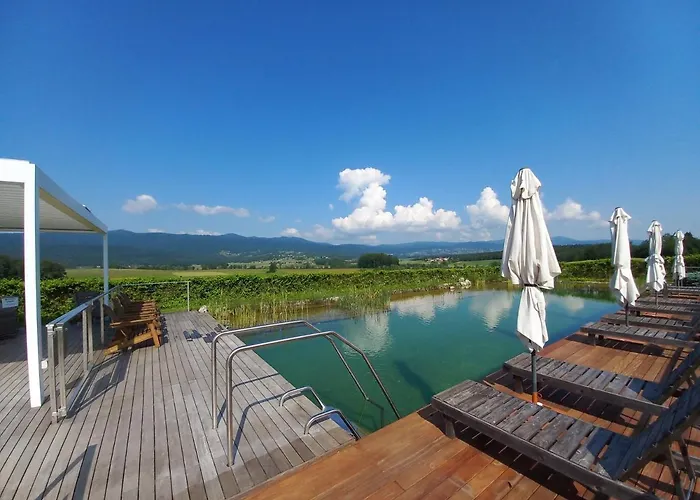 Glamping Maleric With Natural Pool 캠프장