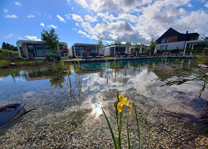 Campingplatz Glamping Maleric With Natural Pool