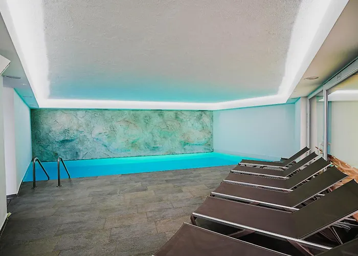 Campingplatz Glamping Maleric With Natural Pool Dragatuš