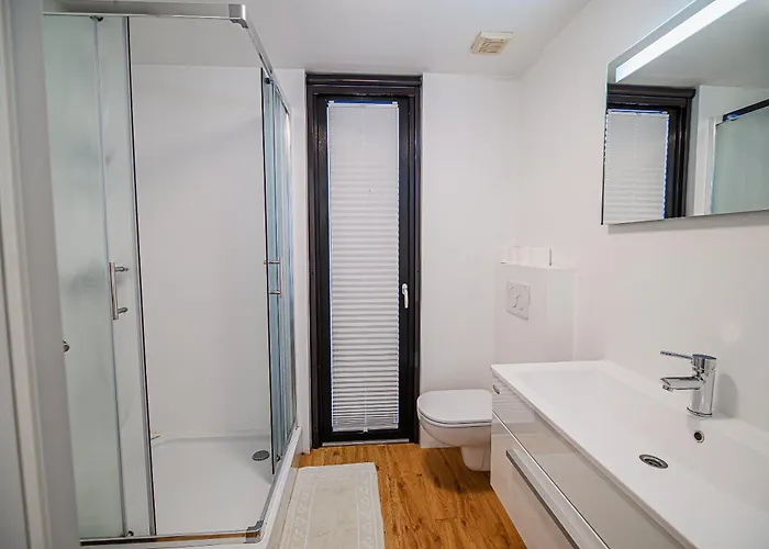 Campingplatz Glamping Maleric With Natural Pool Dragatuš