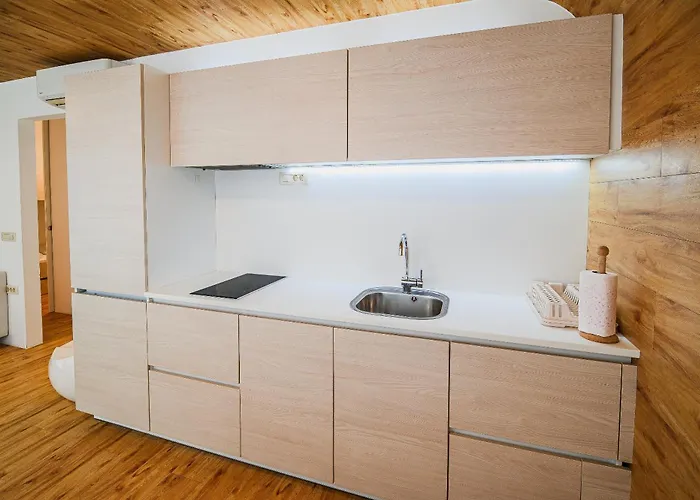 캠프장 Glamping Maleric With Natural Pool