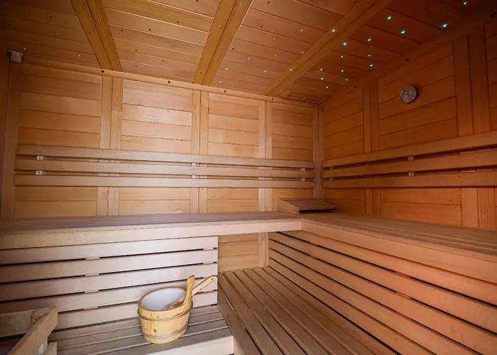 Glamping Maleric With Natural Pool