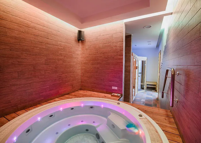 Glamping Maleric With Natural Pool Campingplatz *