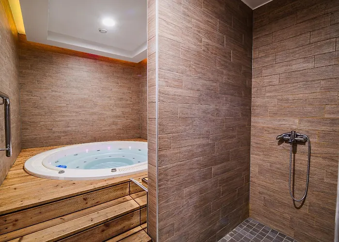 Campingplatz Glamping Maleric With Natural Pool *