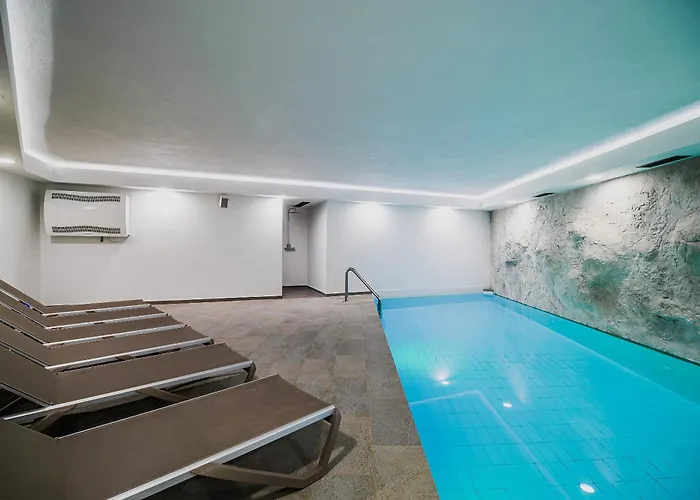 Glamping Maleric With Natural Pool